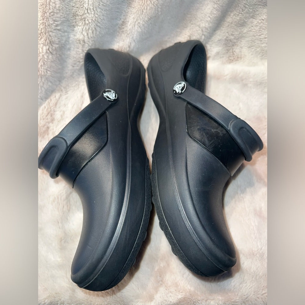 Crocs WOMEN’S MERCY WORK CLOG size 9 - Picture 2 of 5